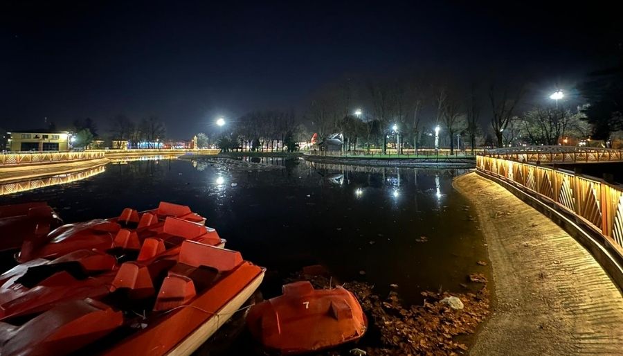 aziz duran parki Aziz Duran Parkı’nın gece görüntüsü bir dokunuşla değişti