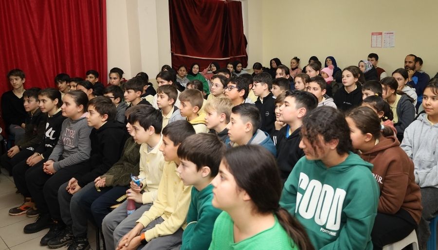 karagoz goklerde “Karagöz Göklerde” Sakarya’nın her yerinde