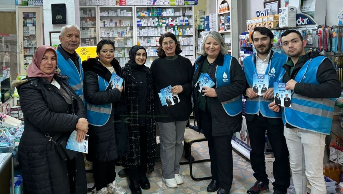 deva hendek Neslihan Önal Hendek'te vatandaşların şikayet ve taleplerini dinledi