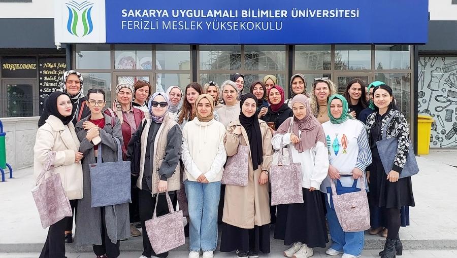 ferizli myo dikis gunleri Ferizli MYO’da dikiş günleri atölye etkinliği yapıldı
