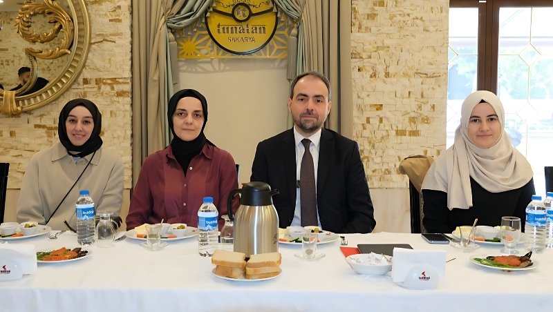 omer ayhan 8 mart Ömer Abdullah Ayhan: Kadınlar insandır, biz insanoğlu