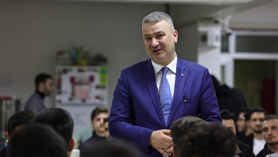 osman celik yazlik ticaret Çelik: Yazlık Tı̇caret Merkezı̇ Bölgeye Canlılık Katacak