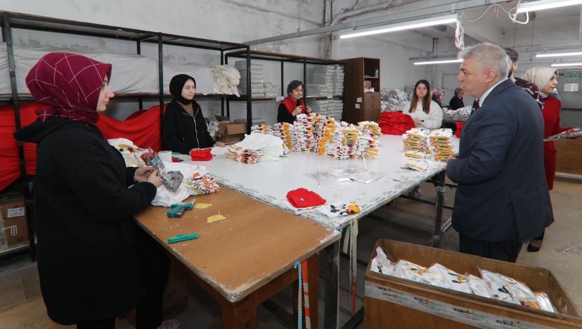 rahmi sengul kadinlar Şengül: Her dönemde toplumun geleceği kadın eliyle inşa edilir