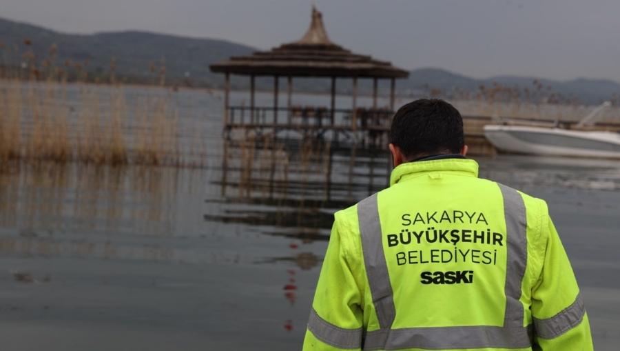 saski sapanca sizinti Sapanca Gölü'nde akaryakıt sızıntısı! Büyükşehir'den önemli açıklama
