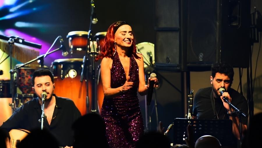 yildiz tilbe kibris Kıbrıs’a Yıldız Tilbe Damgası