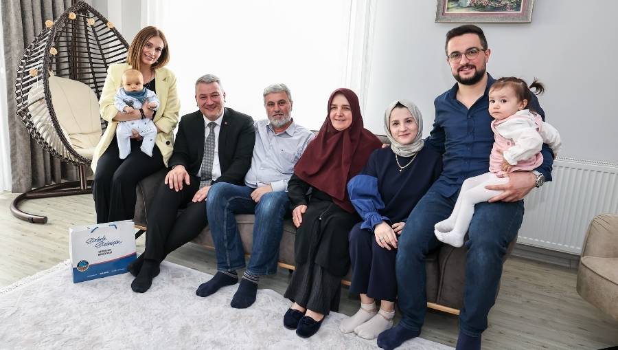 baskan celik minikler Başkan Çelik’ten Minik Serdivanlılara Hoş Geldin Ziyareti