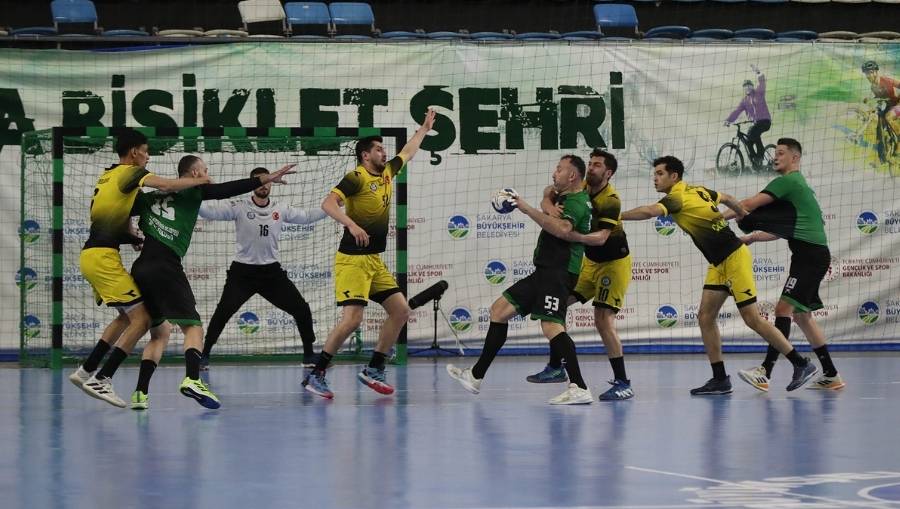 sbb hentbol galibiyet Sakarya Büyükşehir hentbol play-offlara galibiyetle başladı