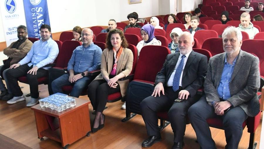 tuik sau baskan yardimcisi SAÜ'de TÜİK Verileri İle Araştırma Fırsatları konferansı düzenlendi