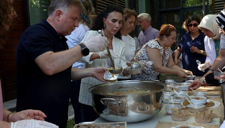 sakarya sosyal gelisim merkezi asure gunu SGM’de En Lezzetli İkram ve Anlamlı Bir Mesaj