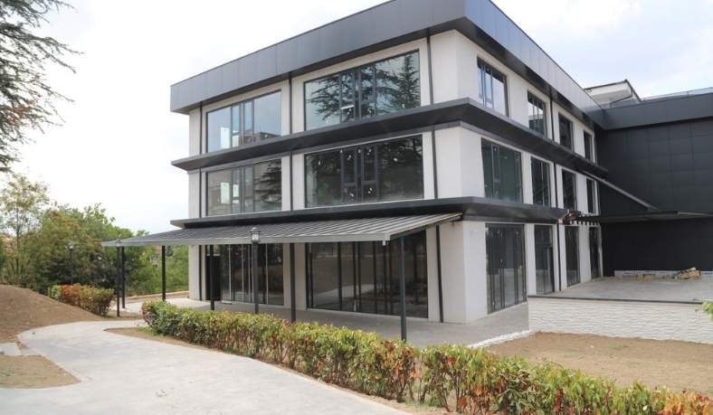 hendek yeni halk kutuphanesi Sakarya'nın En Büyük Halk Kütüphanesinde Çalışmalar Son Aşamada