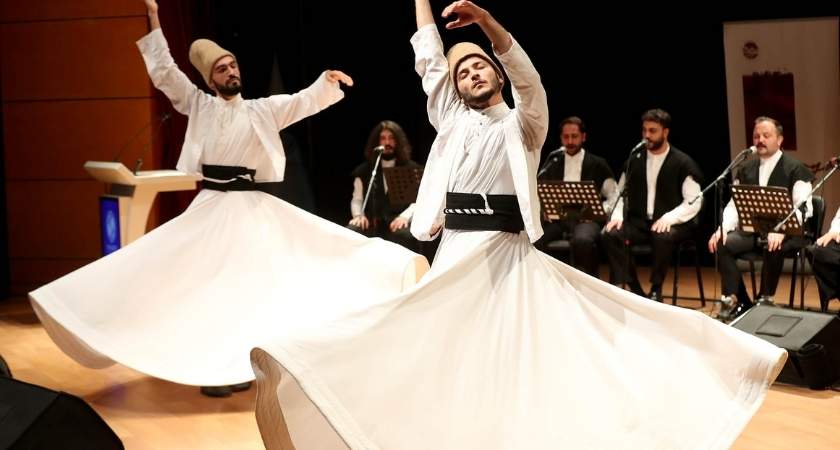 bayati mevlevi ayin i serifi Sakarya Büyükşehir’den Vuslatın 751. Yıldönümünde Manevi Yolculuk