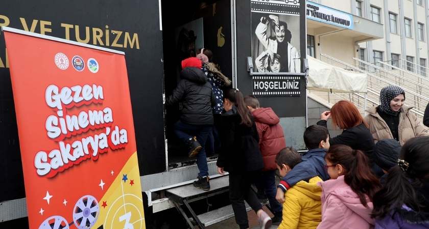 gezen sinema tiri Gezen Sinema Tırı Sakarya'da