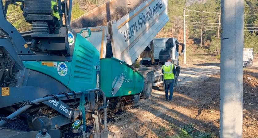 sakarya asfalt atagi Büyükşehir’den Şehrin En Uzak Noktasında Asfalt Atağı