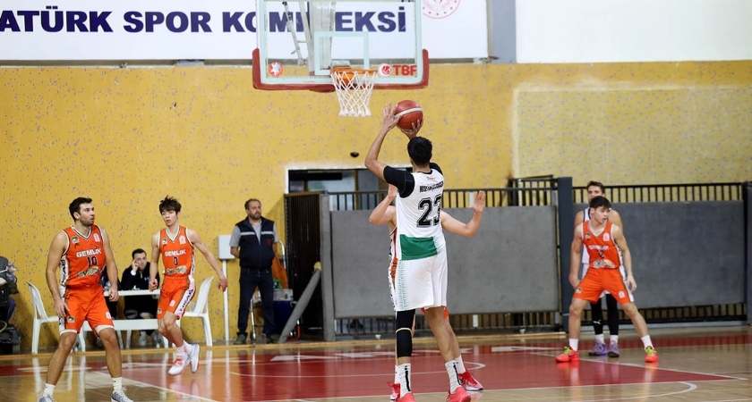 sbb bornova mucadele Sakarya Büyükşehir’in Hedefi Bornova’da Mutlak Galibiyet