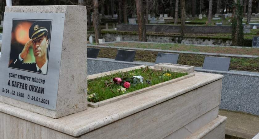 gaffar okan hendek belediyesi Şehit Ali Gaffar Okkan 24 Ocak’ta Mezarı Başında Anılacak