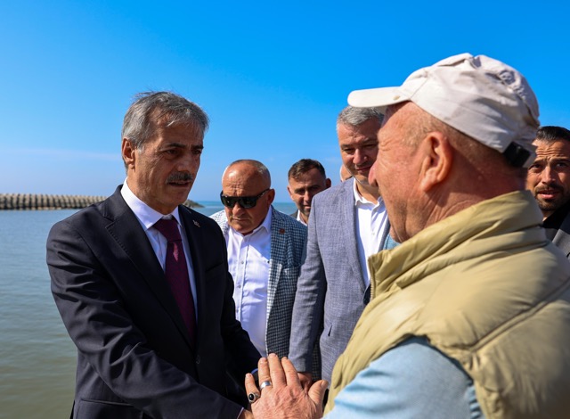 karasu rekrasyon projesi 11 Yeni Mahalle Sahil Düzenleme ve Rekreasyon projesinin temeli atıldı