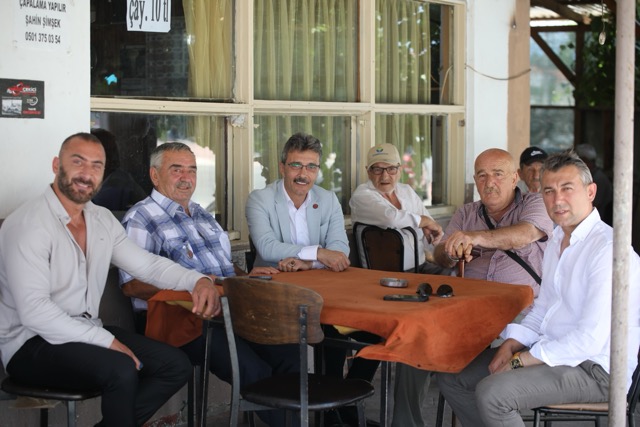 senol dinc ziyaret 4 1 Erenler’de Başkan Dinç vatandaşla buluştu sorunları yerinde dinledi