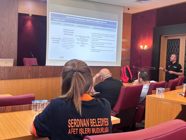 serdivan belediyesi afet egitim Serdivan Belediyesi Personeline Afet Farkındalık ve TAMP Eğitimi