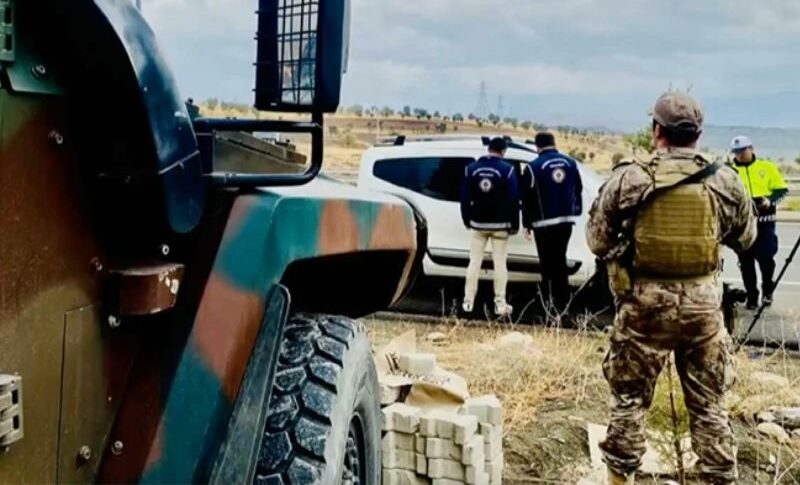 goc 1 e1761116363576 Türkiye’de Eş Zamanlı Denetim: 169 Göçmen Kaçakçısı Yakalandı