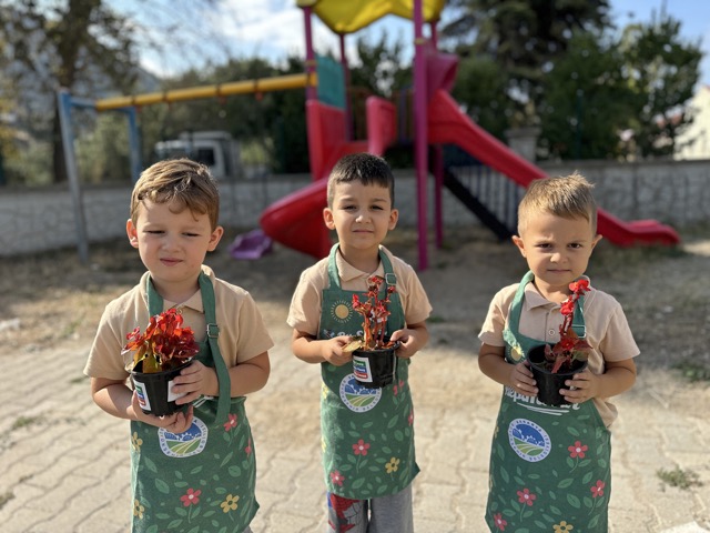 sakarya minik bahcivanlar gelecek sekillendiriyor 6 Minik bahçıvanlar çiçeklerle geleceği şekillendiriyor