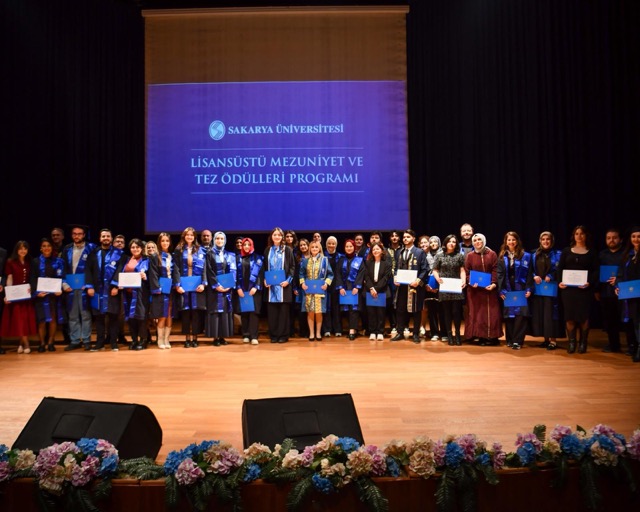 sau lisansustu basari gelecege ilham oldu SAÜ’de Lisansüstü başarılar geleceğe ilham oldu