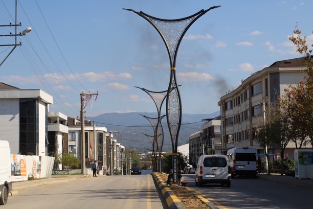 yildirim beyazit caddesi isil isil olcak9 Hendek’te Yıldırım Beyazıt Caddesi ışıl ışıl olacak