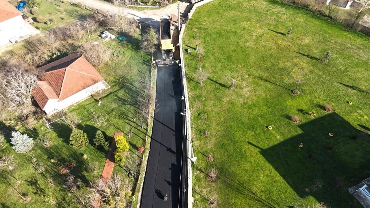Yol asfaltlama ve bakım hizmetleri, profesyonel altyapı çözümleri, çevre düzenlemesi.