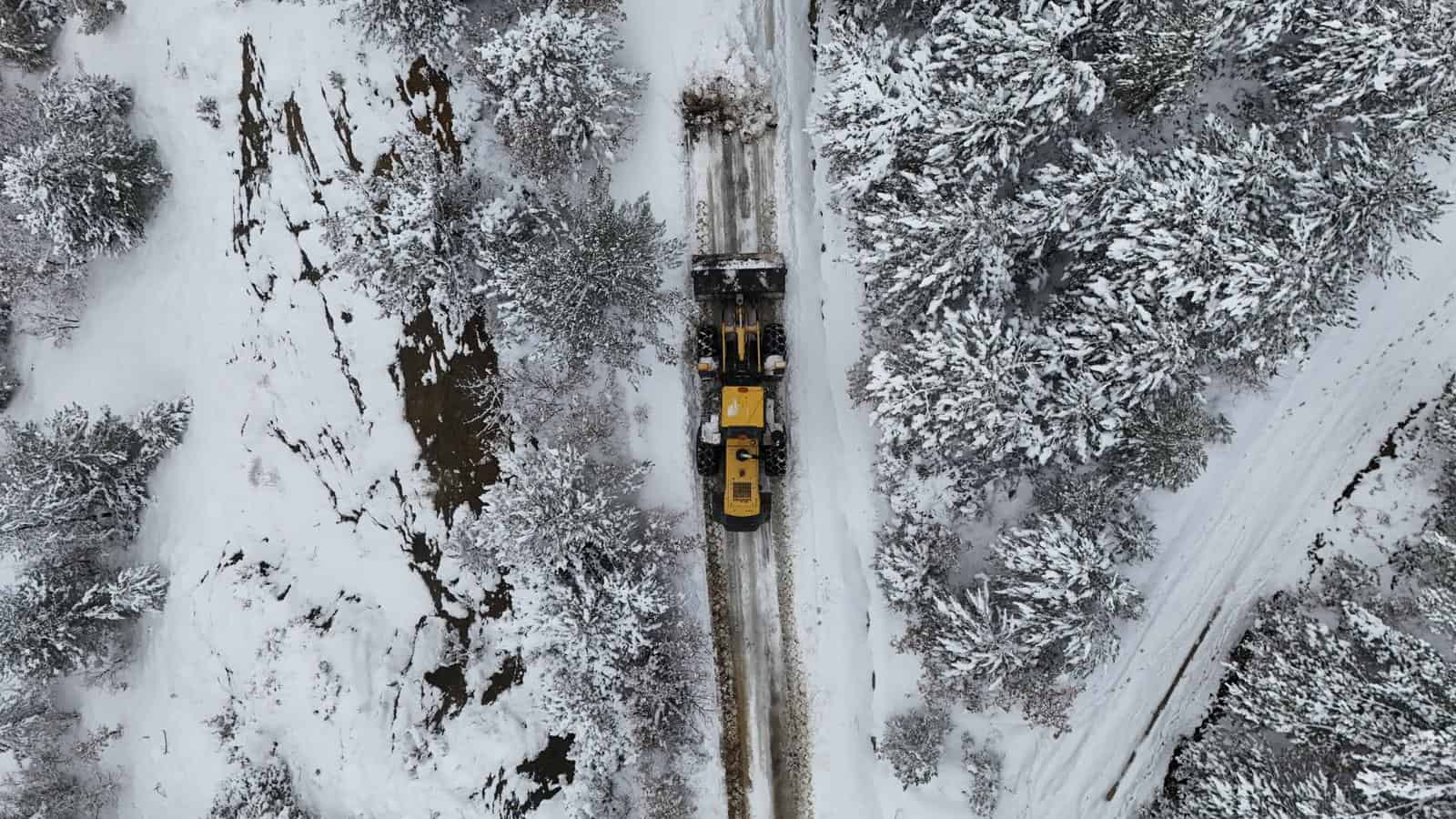 sakaryada kapanan tum grup yollari ulasima acildi 8642 Sakarya'da Kapanan Tüm Grup Yolları Ulaşıma Açıldı