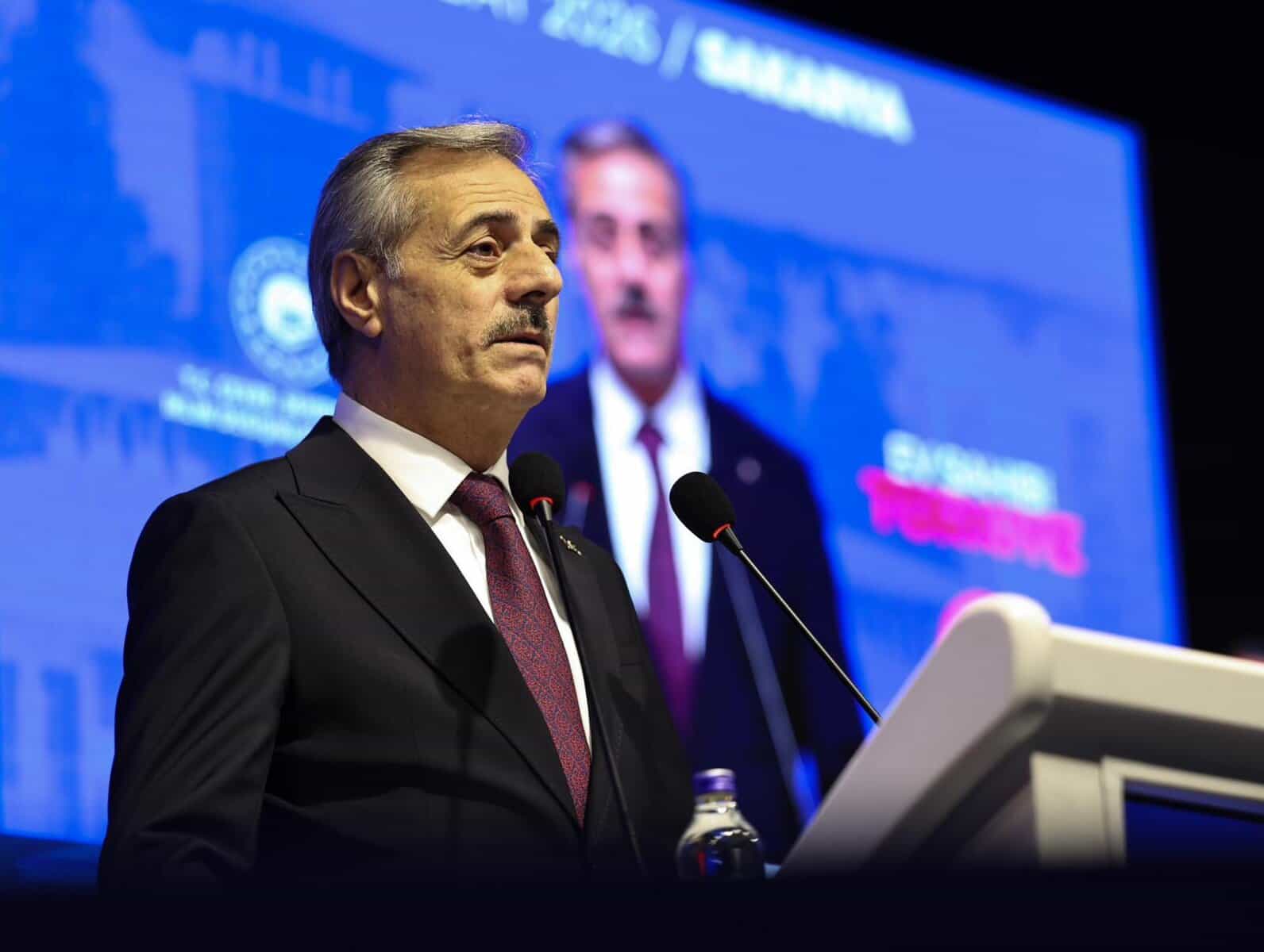 Basın Merkezi'nde otomatik taslak hazırlama ve medya etkinlikleri.