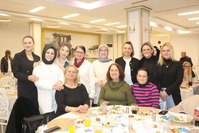 Sakarya Basın Camiası Geleneksel İftar Sofrasında Buluştu