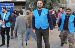 Basın merkezi etkinliği sırasında katılımcılar ve basın mensupları bir arada.