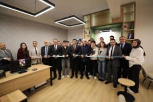 bilisim teknolojileri myoda genc ofis acildi 43e2bc9a SUBÜ Bilişim Teknolojileri MYO’da Genç Ofis Öğrencilerin Akademik ve Sosyal Gelişimine Açıldı