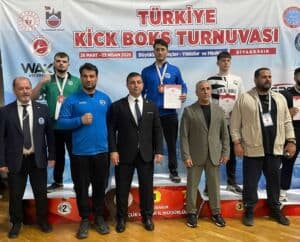 buyuksehir sporculari gectigimiz haftaya damga vurdu 093e2d2b Büyükşehir Belediyesi Sporcuları Kick Boks ve Yüzmede Başarıyla Dikkat Çekti
