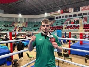 buyuksehir sporculari gectigimiz haftaya damga vurdu a1cad7ab Büyükşehir Belediyesi Sporcuları Kick Boks ve Yüzmede Başarıyla Dikkat Çekti