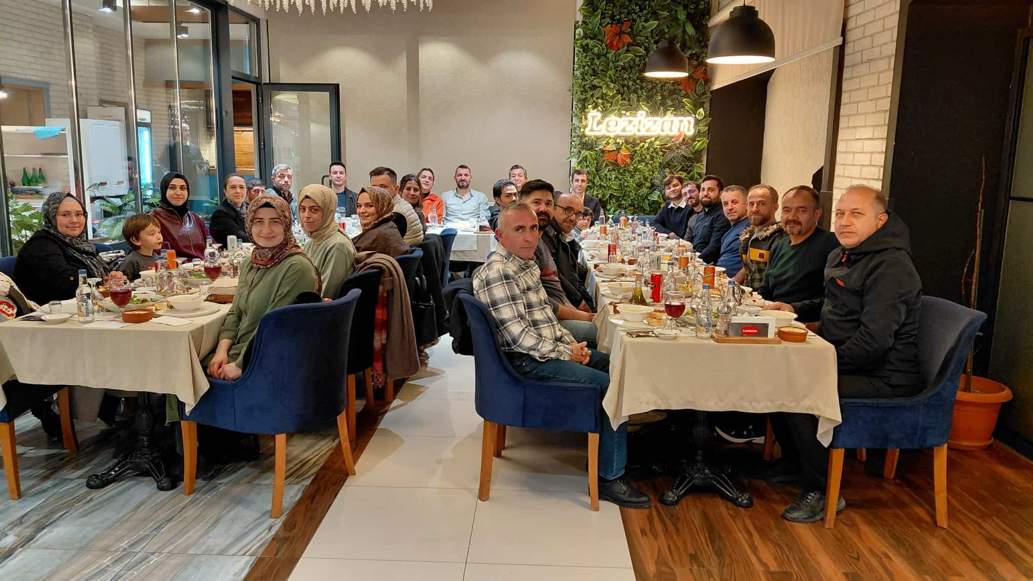 Fakülte İdari Personeli, Ramazan Ayında Düzenlenen İftar Yemeğinde Birlikteydi