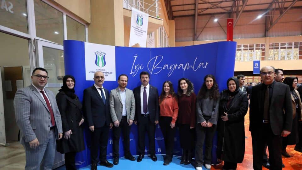 Yüksekokul Ekibi, Üniversitenin Geleneksel Bayramlaşma Etkinliğinde Yerini Aldı