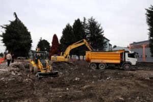 genclerin bulusma noktasi olacak sapanca spor salonunda calismalar basladi 09ff725a 1 Sapanca’da 3 Katlı Modern Spor Salonu Projesinde Çalışmalar Hızla Başladı