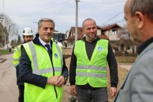 karakamis mahallesine 3 bin 500 metrelik yagmursuyu hatti kisa surede kazandirildi cc8bc2ec Karakamış Mahallesi’nde 3.500 Metrelik Yağmursuyu Hattı ile Altyapı Güçlendirildi