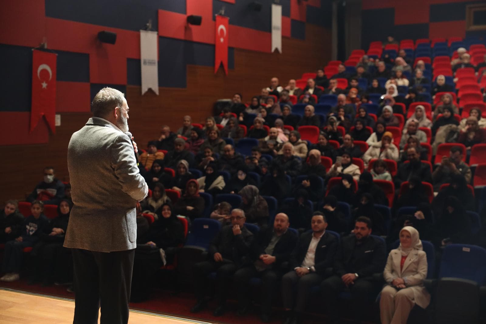 Dursun Ali Erzincanlı’nın Sapanca’daki Şiir Dinletisiyle Ramazan Kültür Sanat Takvimi Sakarya’da Tamamlandı