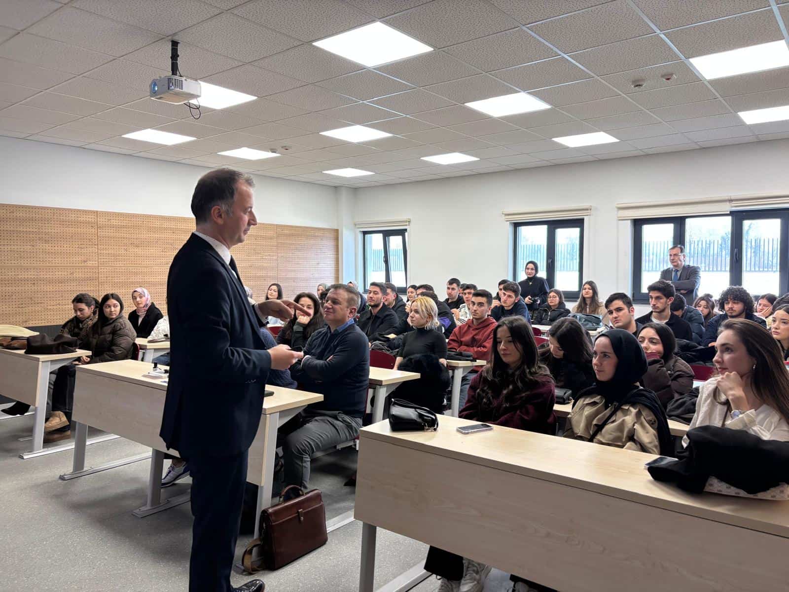 SASKİ'den Mahmut Kaya ile Yönetim ve Organizasyon Bölümünde Kişilik Analizi Etkinliği