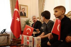 3 1 2 Sakarya Valiliği’nde 23 Nisan'da Öğrenciler Temsili Olarak Görev Aldı