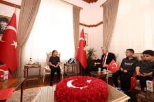 Sakarya Valiliği’nde 23 Nisan'da Öğrenciler Temsili Olarak Görev Aldı