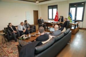 Buyuk 8 AKSA Doealgaz 20260330 6 1 SATSO Heyeti, AKSA Doğalgaz Sakarya ile Yatırım Planları ve Geçiş Sürecini Ele Aldı