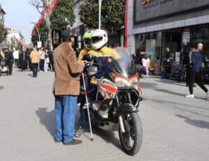 Orta WhatsApp Image 2026 04 22 at 16.13.50 Sakarya Şehir Merkezinde Motorize Ambulans Ekibi Stratejik Noktalarda Görev Alıyor