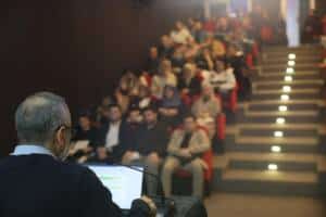 akademide ilk ders mesnevi kendini bilmenin rehberi dedc02f5 Büyükşehir Akademi’de Mesnevi Okumaları Dersiyle Yeni Eğitim Dönemi Başladı
