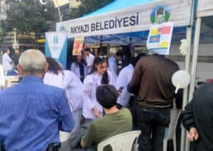 akyazida saglik sokagi kurdular aee2a8da Akyazı'da Sağlık Sokağı Etkinliğiyle Vatandaşlara Sağlık Taraması ve Bilgilendirme Yapıldı