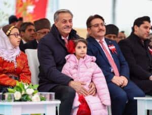 alemdar miniklerin 23 nisan coskusuna ortak oldu tum cocuklarimizin bayrami kutlu olsun 49ba5c58 1 Başkan Yusuf Alemdar, Arifiye’deki 23 Nisan Kutlamalarına Katıldı