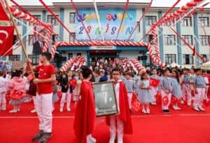 alemdar miniklerin 23 nisan coskusuna ortak oldu tum cocuklarimizin bayrami kutlu olsun bf33c6ae Başkan Yusuf Alemdar, Arifiye’deki 23 Nisan Kutlamalarına Katıldı