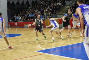buyuksehir basketbol 1 lige yukseldi 06a2acdf 1 Sakarya Büyükşehir Basketbol Takımı 1. Lig Yolculuğunu 3-0'lık Seriyle Tamamladı
