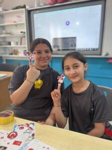 buyuksehir bilimle buyuyen cocuklar icin sahada 10ad2ed9 Sakarya'da Bilim Tohumları Projesiyle Öğrencilere TÜBİTAK Bilim Çocuk Dergisi Dağıtıldı